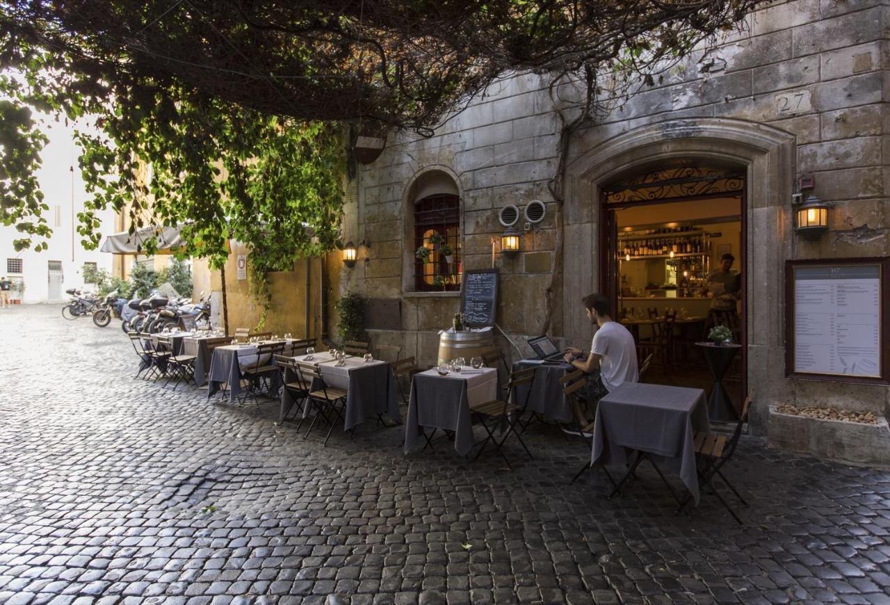 Cozy Apartment In Via Degli Spagnoli - FromhometoRoma Exterior foto